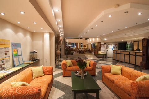Trefon Hotel Apartments and Family Suites 6 av 10