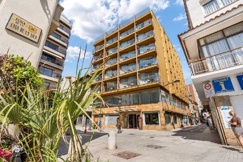 Metropol 7 av 10