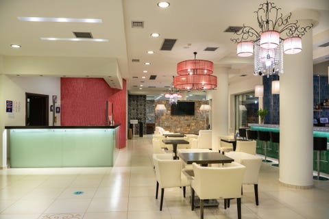 Angela Suites Boutique Hotel 3 av 10