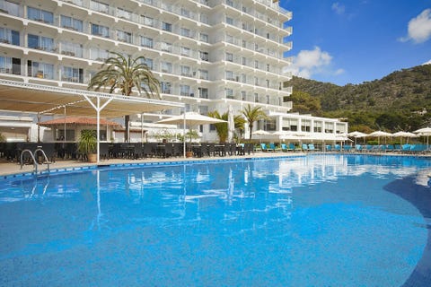 Universal Hotel Castell Royal 2 av 10