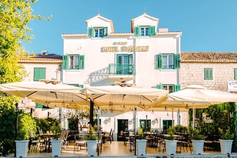 Heritage Hotel Pasike 1 av 10