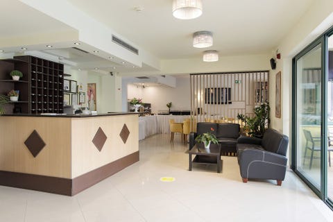 Athina Beach Hotel 2 av 10