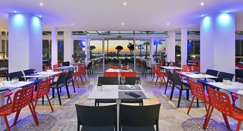 Ocean House Costa del Sol, Affiliated by Melia 40 av 50