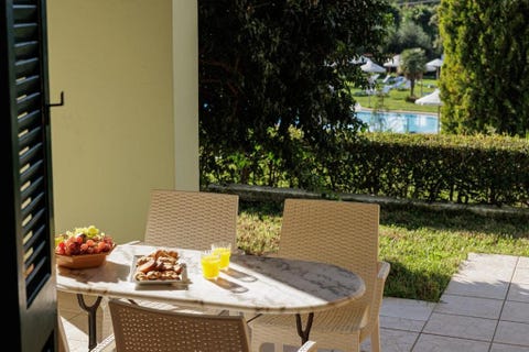 Century Resort Hotel 10 av 17