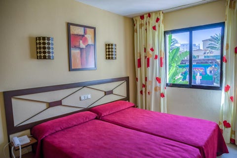 Hotel Puente Real 5 av 12
