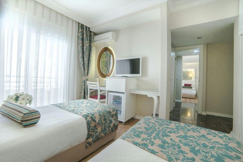 Kleopatra Blue Hawaii Hotel 2 av 5