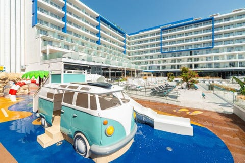L'Azure Hotel 2 av 18