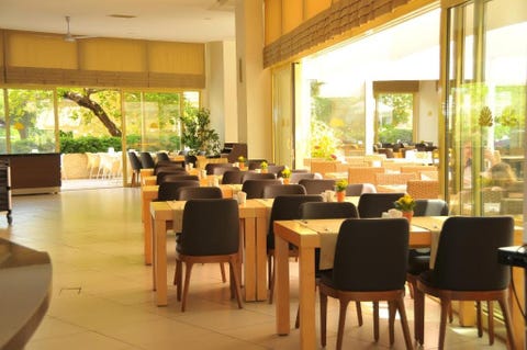 Golden Lotus Hotel 6 av 7
