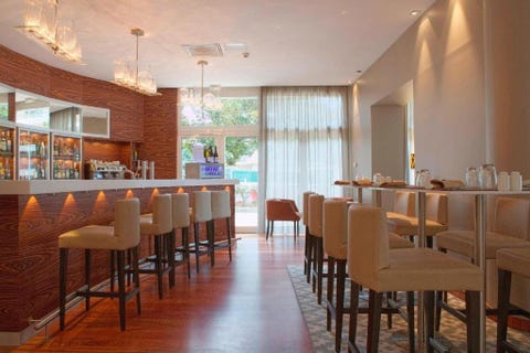 AC Hotel Ambassadeur by Marriott Antibes - Juan les Pins 6 av 7