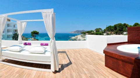 Fergus Style Cala Blanca Suites Hotel 2 av 13