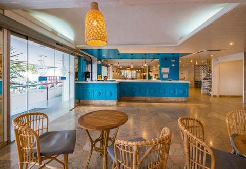 Hotel Checkin Garbi 5 av 9