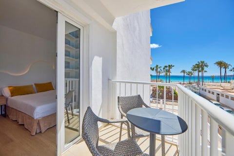 Bikini Universal Hotel 5 av 12