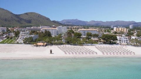 Iberostar Waves Ciudad Blanca 9 av 18