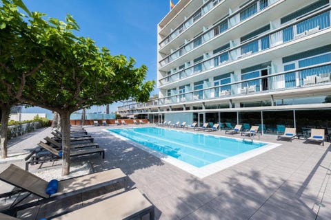 Hotel Atenea Port Barcelona Mataro 1 av 13