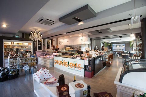 Nuria 32 av 40