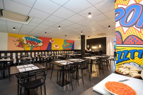 Casual Pop Art Benidorm 25 av 36