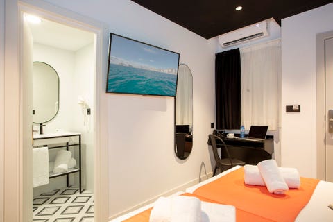 Casual Pop Art Benidorm 24 av 36