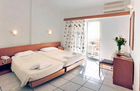 Carina Hotel 3 av 7