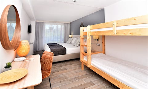 iHotel 12 av 26