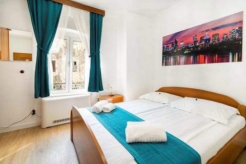 Rooms & Apartments Palac 4 av 23