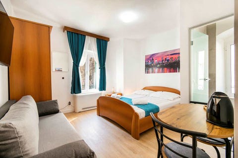 Rooms & Apartments Palac 6 av 23