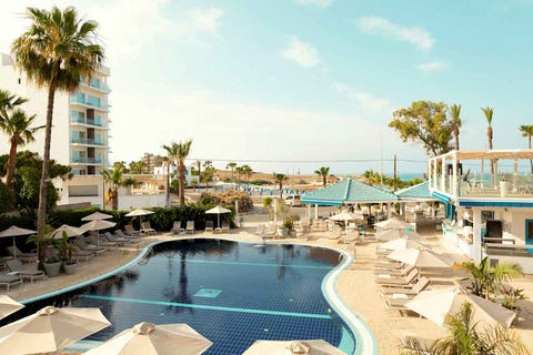 Anonymous Beach Hotel 7 av 24