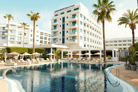 Anonymous Beach Hotel 2 av 24