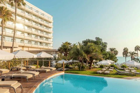 Sunrise Beach Hotel 6 av 43