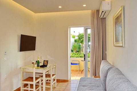 Melina Beach 38 av 48