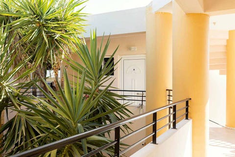 Marias Studios & Apartments 7 av 13