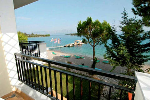 Madouri Beach Hotel 3 av 9