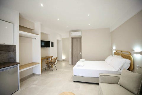 Kipos Suites 14 av 22
