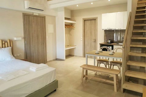 Kipos Suites 8 av 22