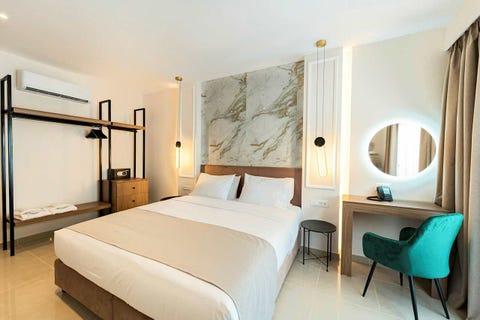 Philia Center Suites 7 av 23