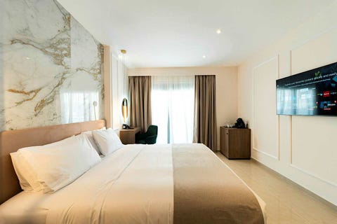 Philia Center Suites 4 av 23