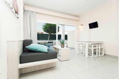 Lagoon Center Apartments 23 av 26