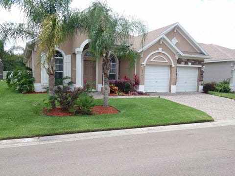 Stor Villa 5 stjerner- med sydvendt basseng og 4 soverom,max 10 gjester.