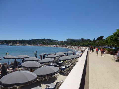 ANTIBES, SENTRUMSNÆRT! Spør oss om tilbud på pris i vintersesongen.