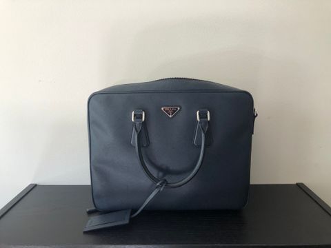 Nytt og brukt annonser med søkeordet Prada veske | FINN Torget Prada Galleria Medium Saffiano veske | FINN.no
