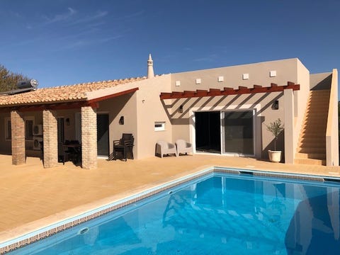 Nydelig villa , sentral beliggenhet med nytt påbygg i 2020