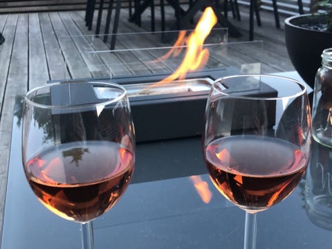 Enebolig Kr.sand nær Dyreparken. Barnevennlig, lekeplass, fotballbane, badeplass