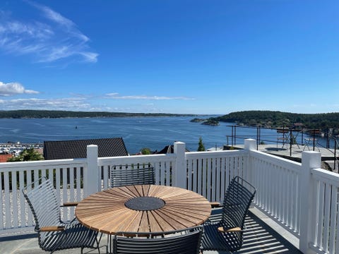 Flott stort hus med panorama sjøutsikt!