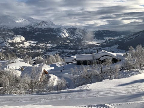 Vinterferie i moderne leilighet SKI-IN, SKI OUT med panoramautsikt på Skarsnuten