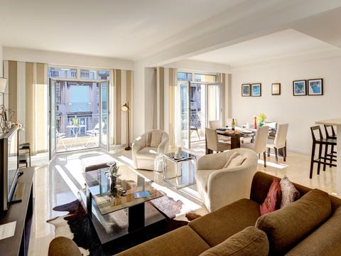 4 roms toppleilighet m/heis og 2 balkonger meget sentralt Nice