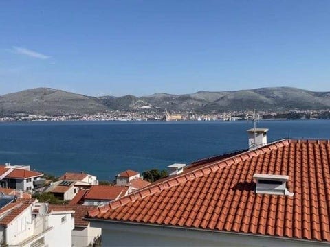 Nydelig leileghet med havutsikt, 3 min fra stranda