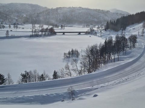 Nyere hytte med kjempeutsikt til leie