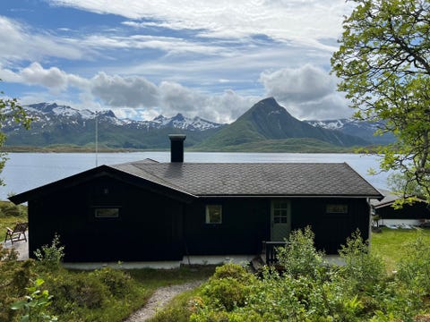 Tømmerhytte med 6 sengeplasser i Lofoten