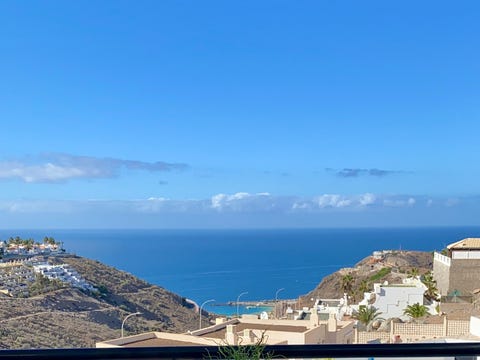 Luksusvilla med egen basseng og spa med havutsikt over Amadores strand