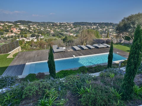 Moderne Fransk Villa i Super-cannes (cote d`Azur)