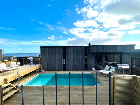 Nydelig plass nær sjøen, med oppvarmet basseng🤩 Nå åpent for booking 2026!